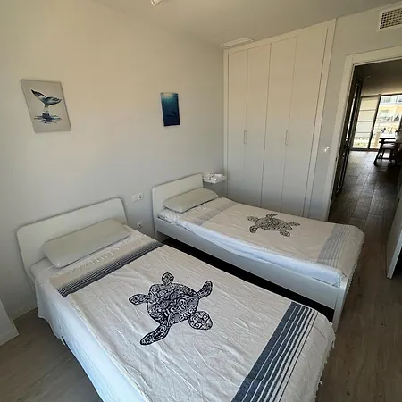 Marina Real Ii- Serviden Apartment *
